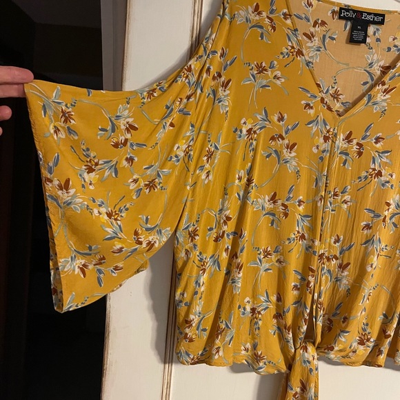 Blouse - Picture 4 of 4